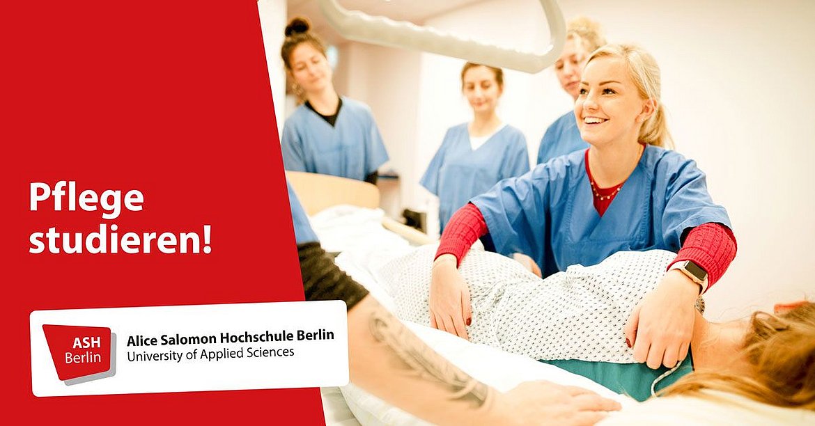 Studierende im Skills Lab